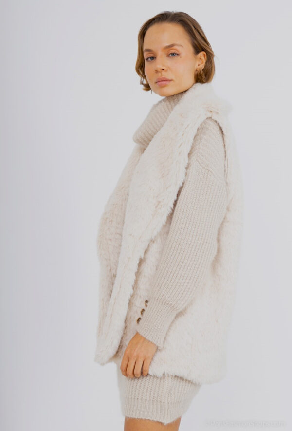 Veste fausse fourrure